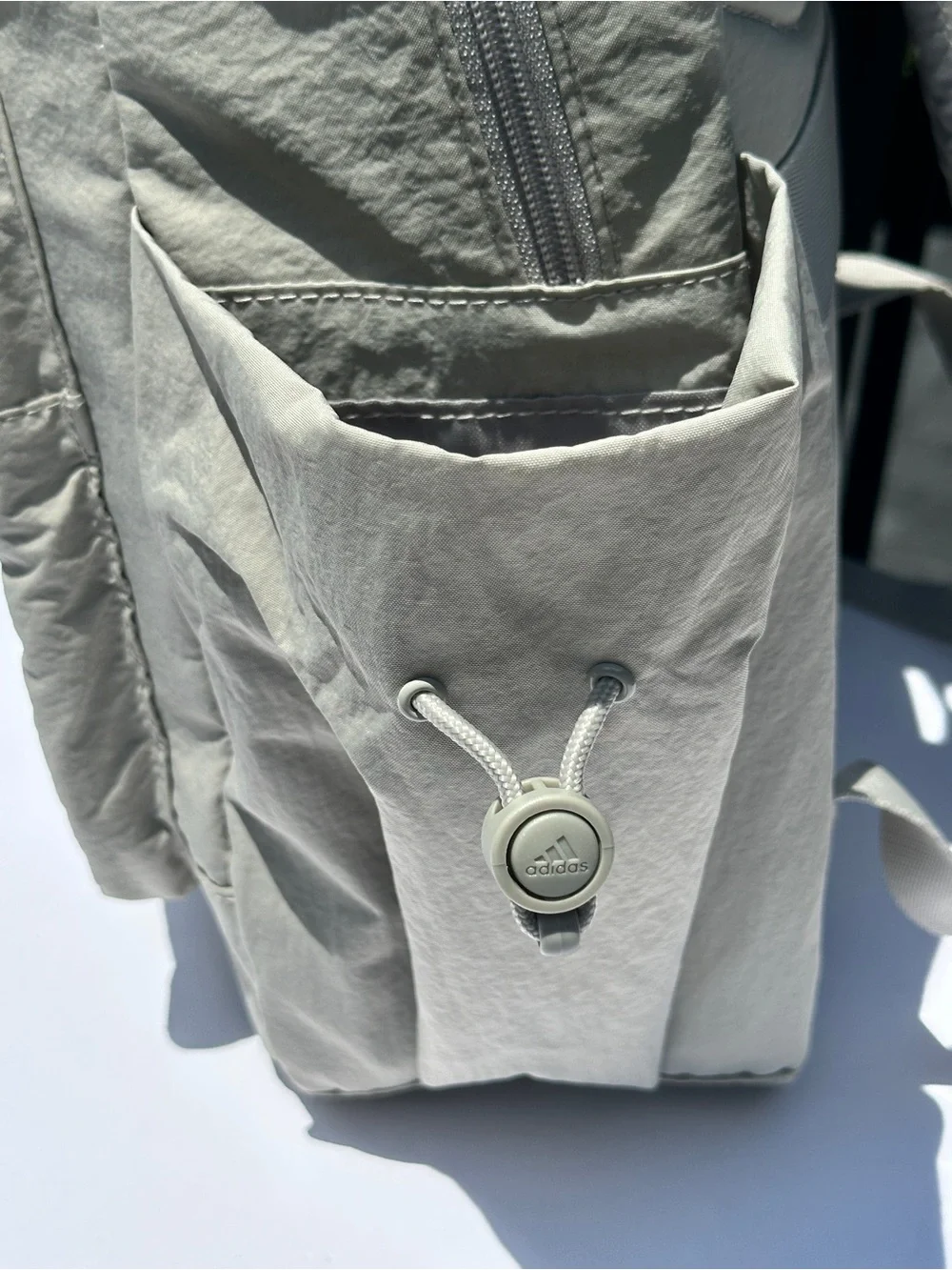 Adidas Beige Weekender Large Sports / Travel / Backpack Bag NEW - Picture 8 of 9